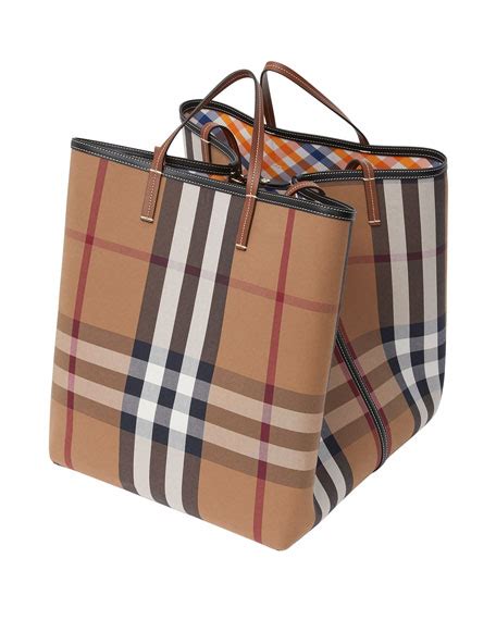 Burberry Vintage Check Beach XL Tote Bag 